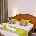 Yadis Hammamet