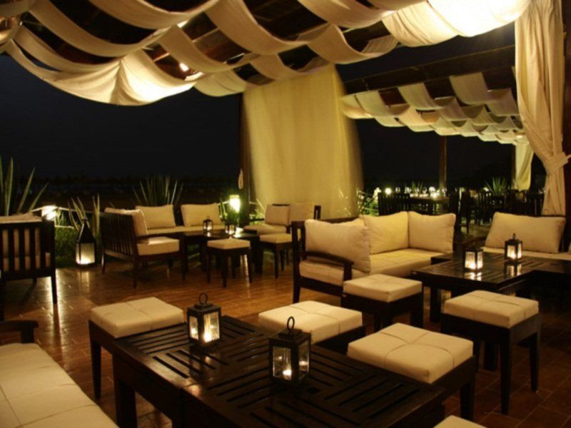 Hotel Yadis